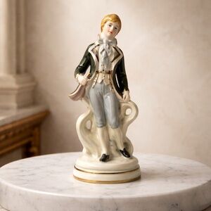 Coventry Beaucaire Ceramic Hand Painted Figure Numbered 5015 B